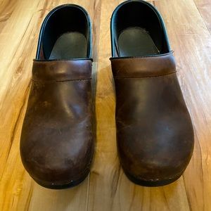 Dansko vintage brown color size 40